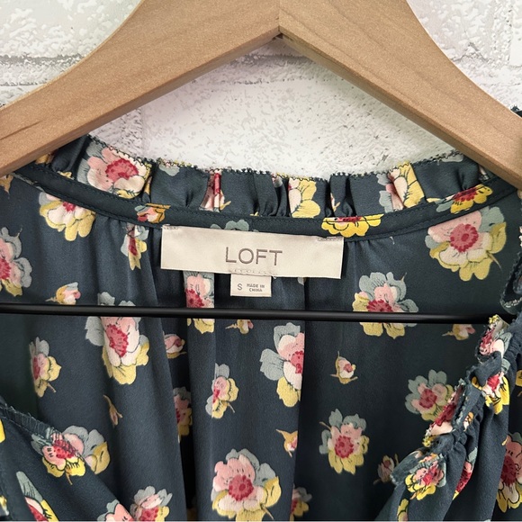 LOFT Green Flowered Sleeveless Dress - Picture 4 of 10